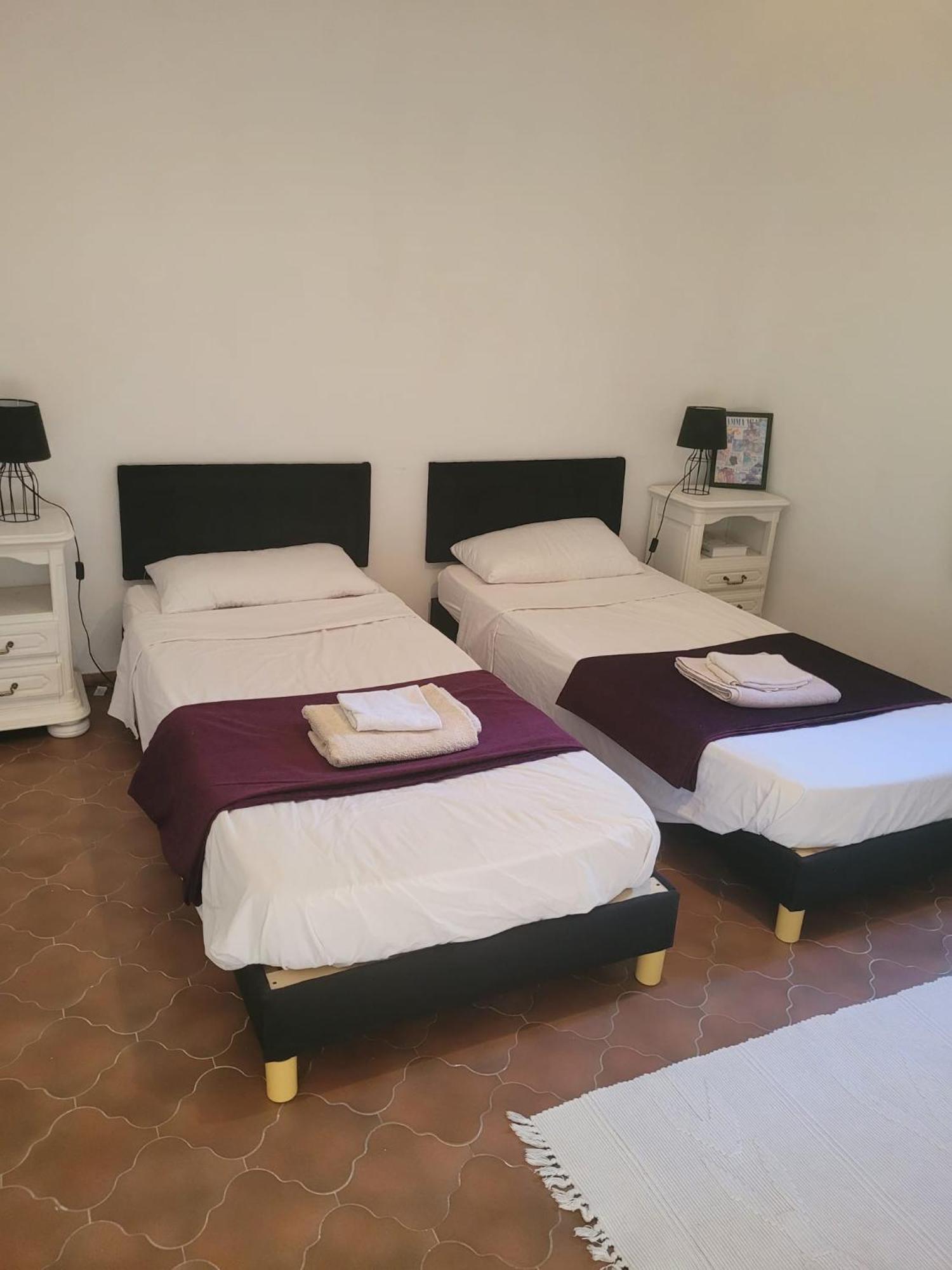 De 2 A 6 Personnes 3 Proche Aeroport Marseille Marignane -confortable - Et Equipe Rognac